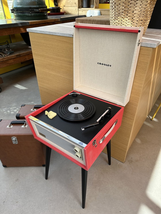 Image 1 of Record player Crosley Bermuda + 2 Cases Records