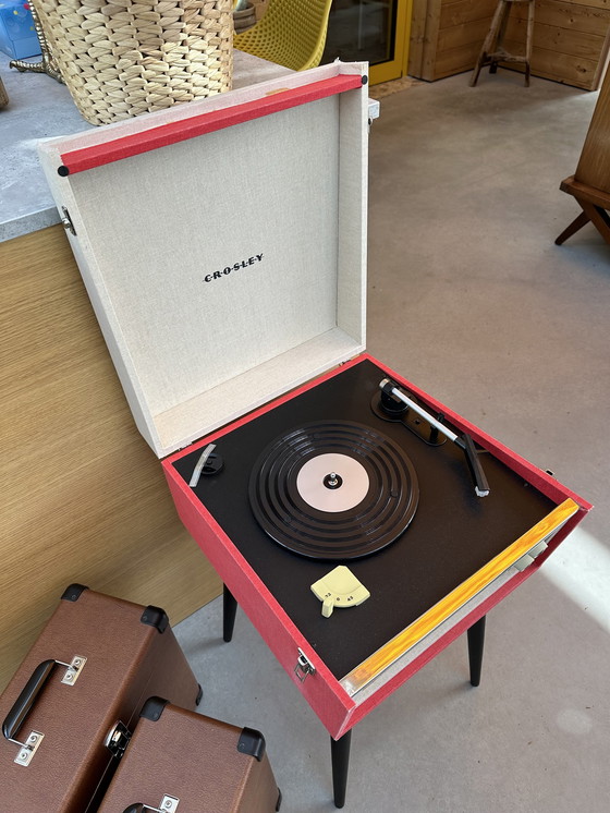 Image 1 of Record player Crosley Bermuda + 2 Cases Records