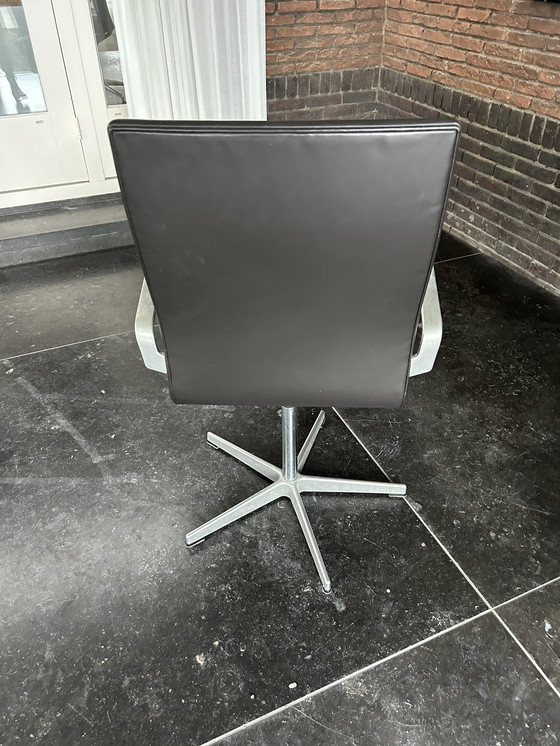 Image 1 of Fritz Hansen Oxford Medium office chair