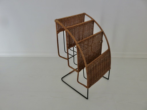 Magazine Rack Attributed To Jacques Adnet In Wicker And Black Lacquered Metal, 50s 60s