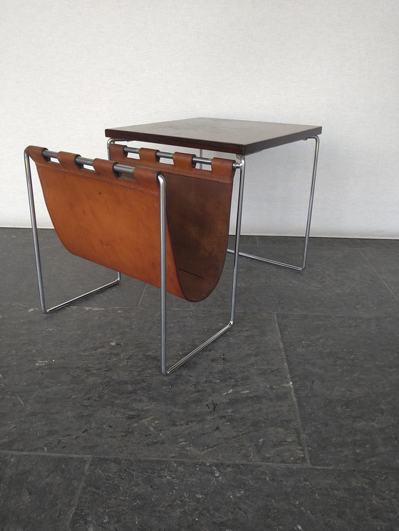 Image 1 of Table d'appoint design Brabantia avec porte-revues en cuir