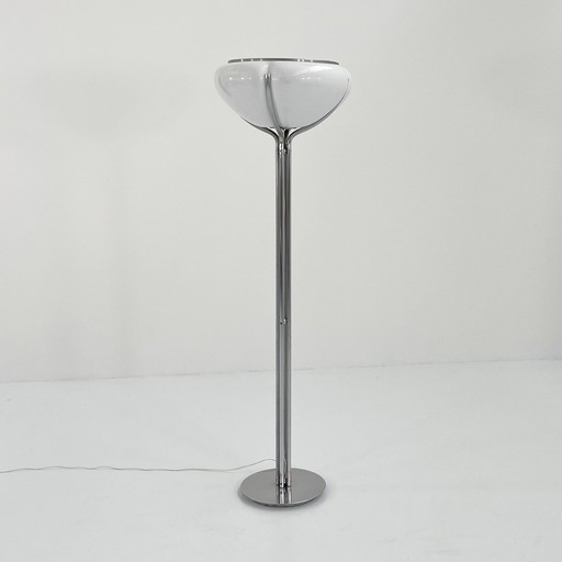 Quadrifoglio Floor Lamp From Harvey Guzzini, 1970S