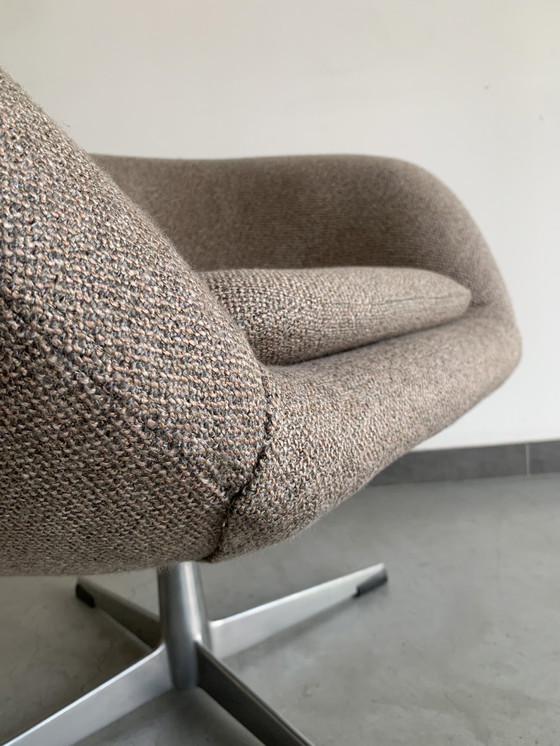 Image 1 of Von Overman Swivel Chair