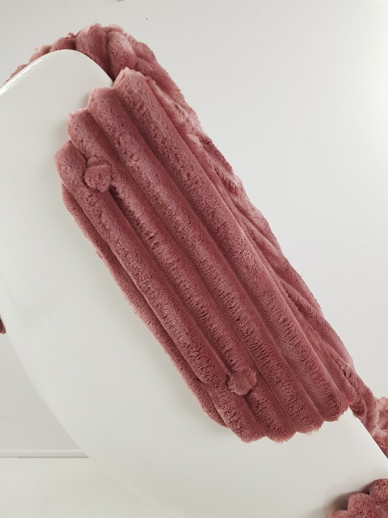 Image 1 of Sillón giratorio vintage rosa