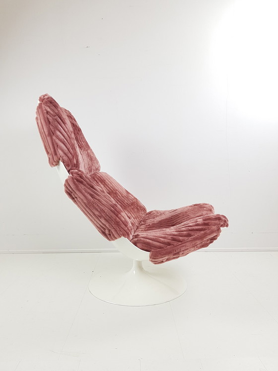 Image 1 of Sillón giratorio vintage rosa