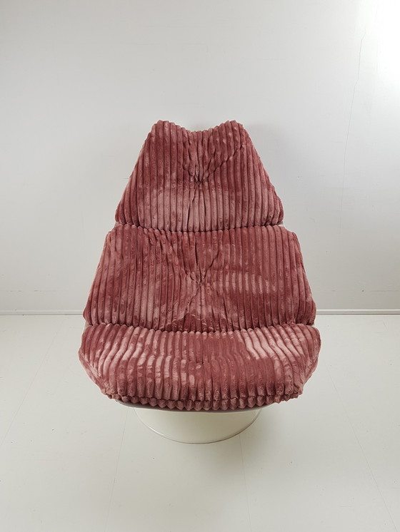 Image 1 of Sillón giratorio vintage rosa