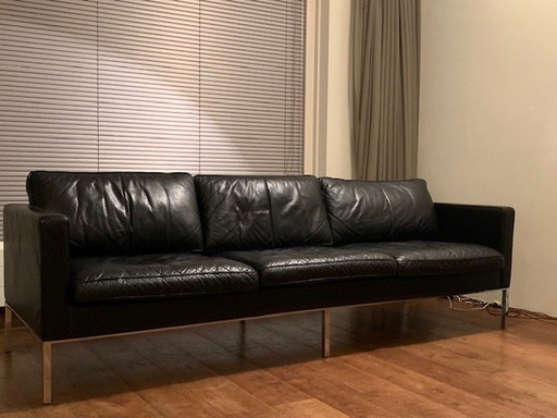 Beautiful Artifort C905/3 3 seater sofa