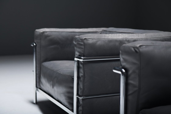 Image 1 of Set (2) Lc 3 In Grey Leather By Le Corbusier, Jeanneret & Perriand For Cassina