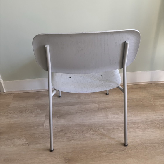 Image 1 of 1 silla Hay Soft Edge. Acabado en polvo. Gris suave. 