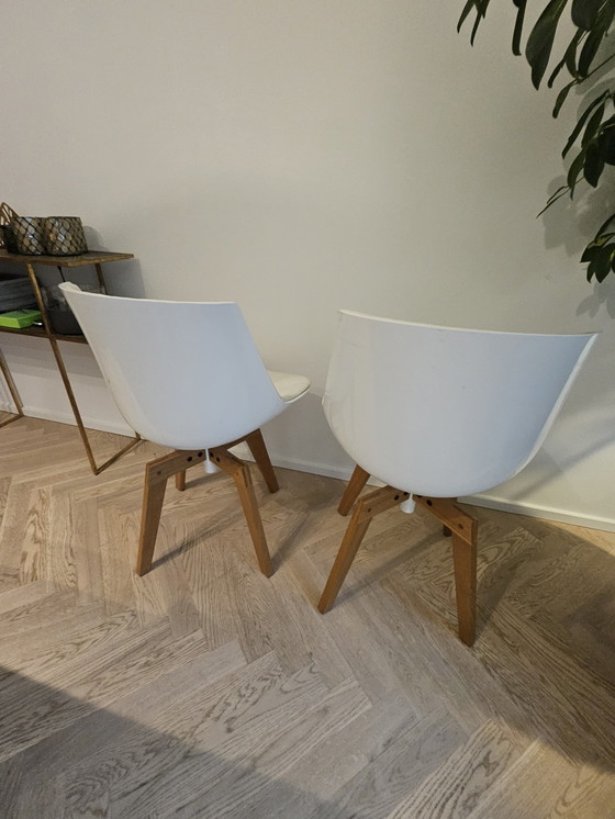 Image 1 of 4x MDF Italia Flow Chair Oak Frame white leather