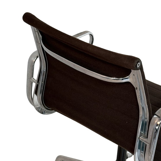 Image 1 of Vitra - Office chair - Ea117 - Brown, Hopsak