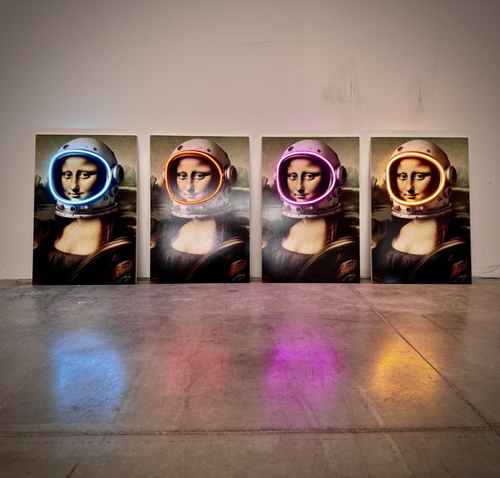 Image 1 of LedMansion BUNDLE Gioconda Astronaut PopArt Wall Art Led Lamp