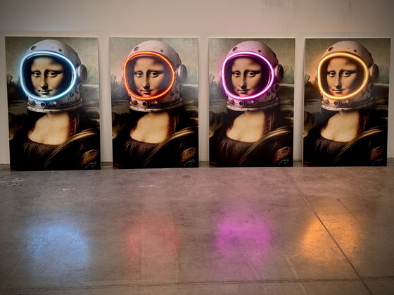 Image 1 of LedMansion BUNDLE Gioconda Astronaut PopArt Wall Art Led Lamp