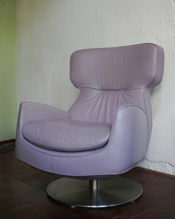 Image 1 of Leolux Ottana chair