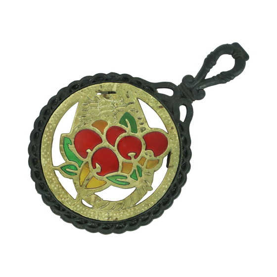 Image 1 of Sottobicchiere vintage in vetro colorato con ciliegie