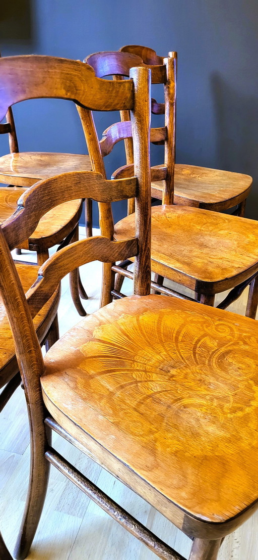 6x Bistro Chairs In Very Good Condition