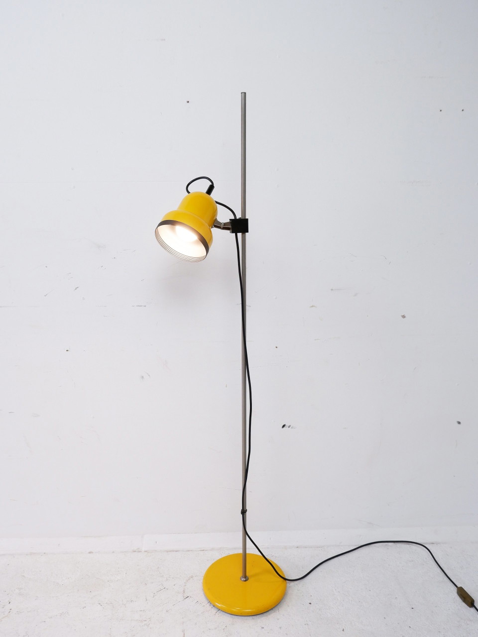 Vintage 1970s floor lamp