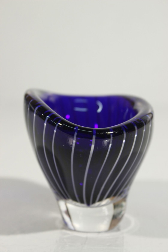 Image 1 of Vicke Lindstrand Kosta Sweden - Filigree Cup Zebra Sweden 1960S