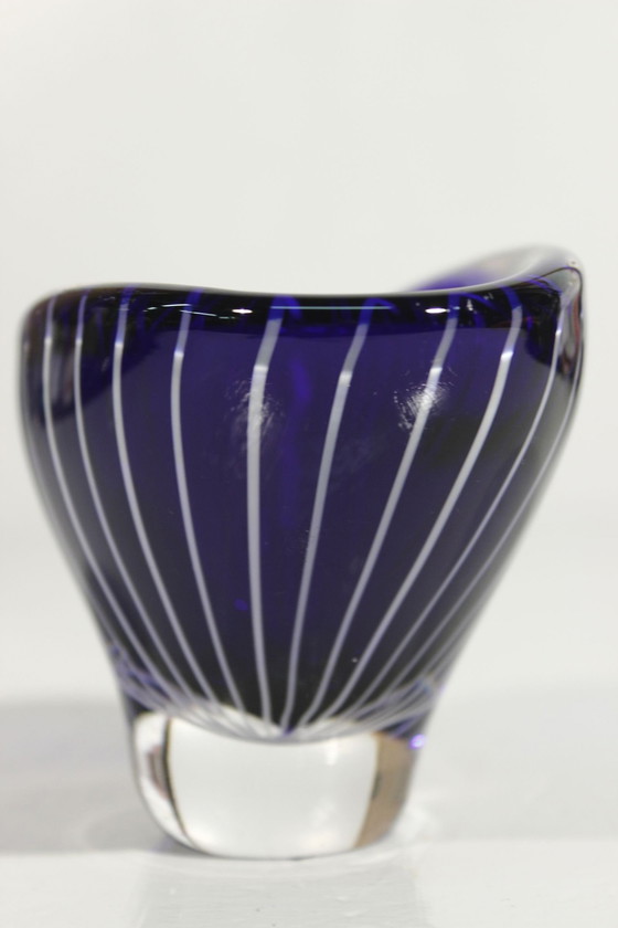 Image 1 of Vicke Lindstrand Kosta Sweden - Filigree Cup Zebra Sweden 1960S