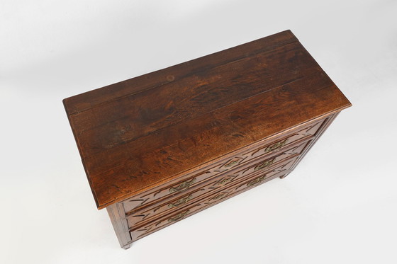 Image 1 of Cómoda antigua de roble tallada a mano, ca. 1800