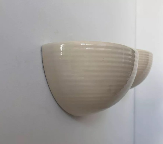 Image 1 of 2 applique in porcellana beige, Francia 1970