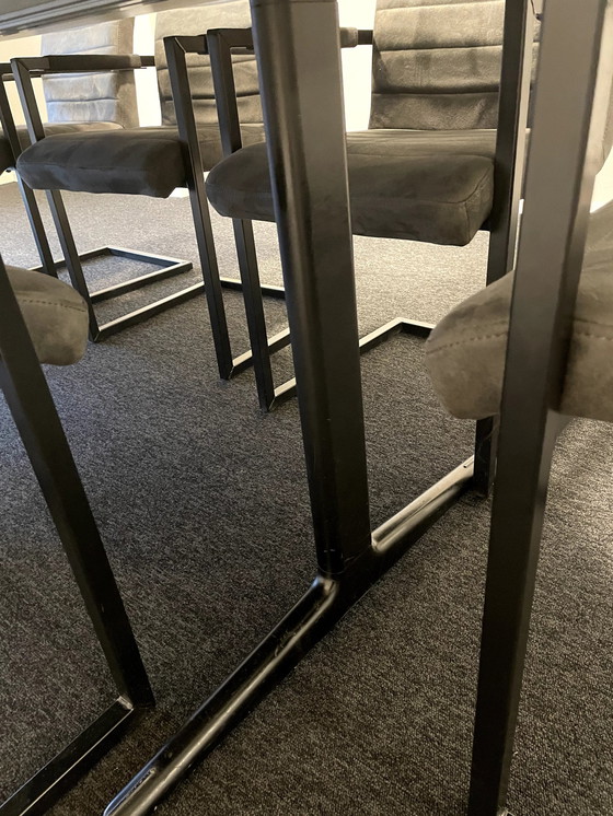 Image 1 of Mesa de conferencias ovalada blanca de 240 x 120