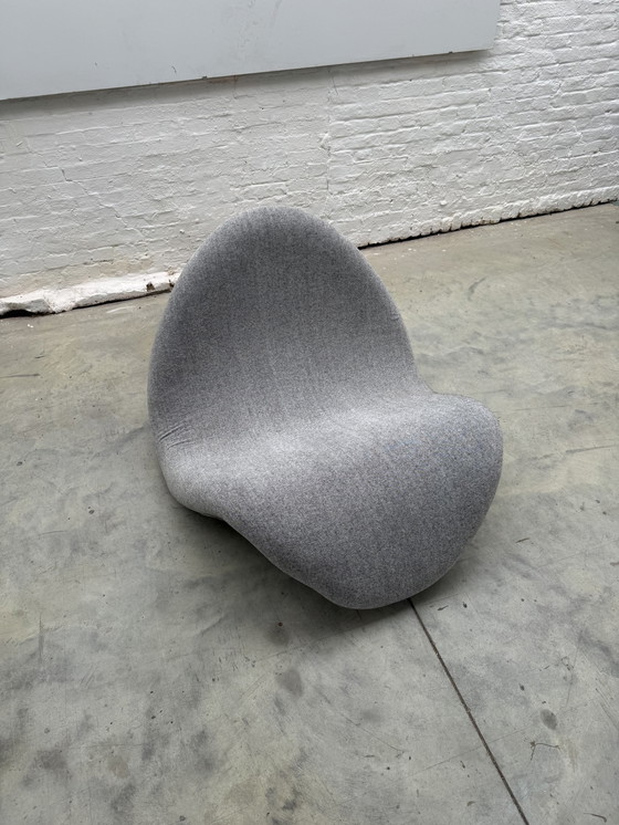 Image 1 of Tongue chair