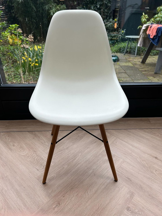 Image 1 of 6x Vitra Eames DSW