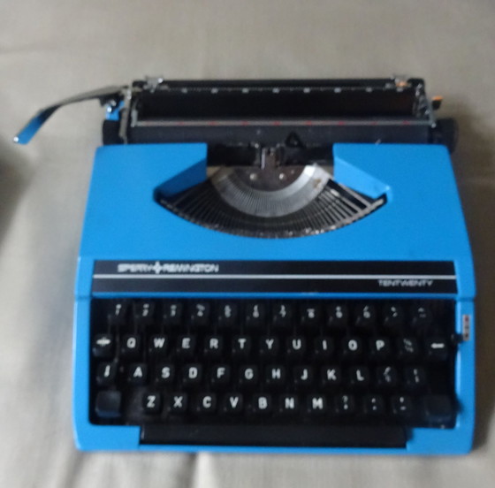 Image 1 of Máquina de escribir Remington Tenwenty
