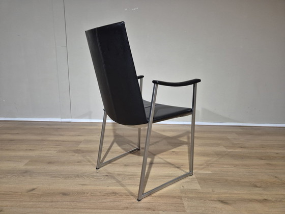 Image 1 of 6 sillas de comedor KFF con patas de madera - Negras - Cuero - Diseño