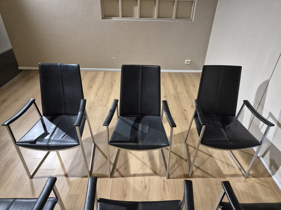 Image 1 of 6 sillas de comedor KFF con patas de madera - Negras - Cuero - Diseño