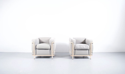 Pair Of Armchairs Lc2 Le Corbusier Cassina 70' Years