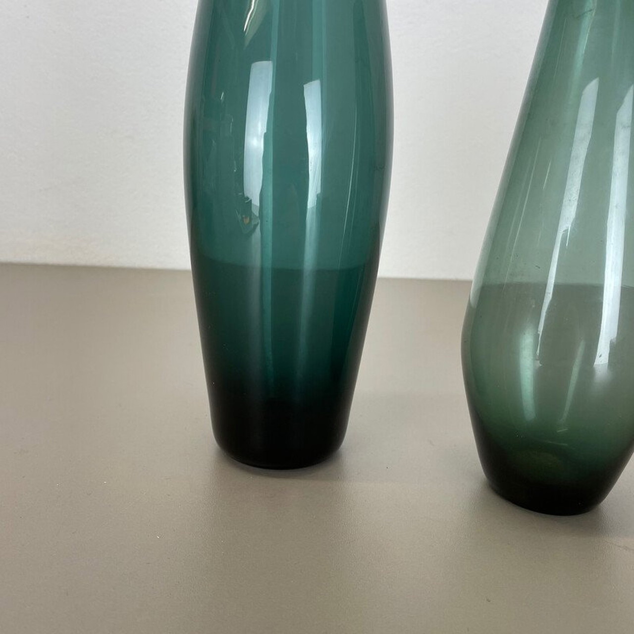 Set of 3 vintage turmaline vases by Wilhelm Wagenfeld for Wmf