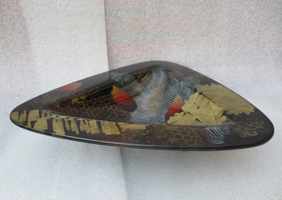 Image 1 of Ciotola decorativa triangolare colorata in vetro di L'Arte del Vetro.