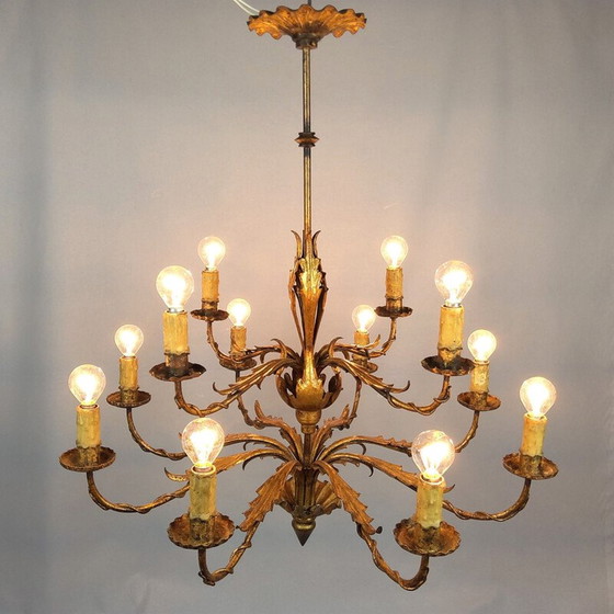 Image 1 of Lampadario vintage in oro con 12 luci in lamiera ritagliata, anni '40