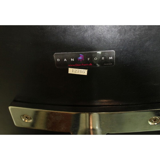 Image 1 of Poltrona e pouf vintage in pelle nera