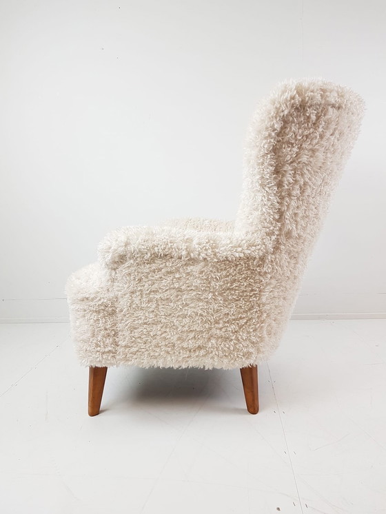 Image 1 of Artifort Armchair New Upholstered Doodle Teddy Fabric Creme