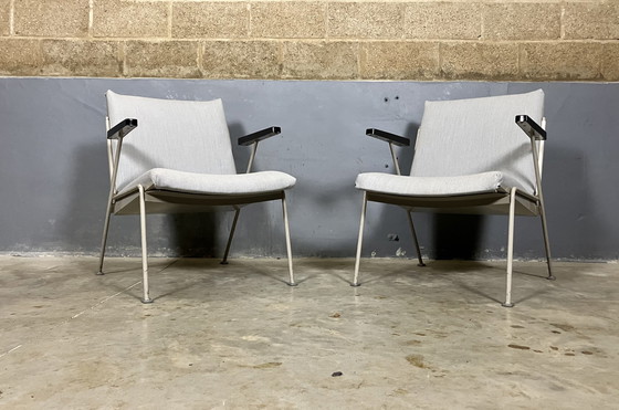 Image 1 of 2x Ahrend de Cirkel Armchairs by Wim Rietveld Oase