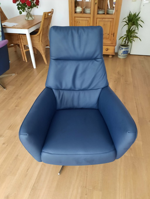 2x Velderhof Occasional Swivel Chairs Dark Blue Leather