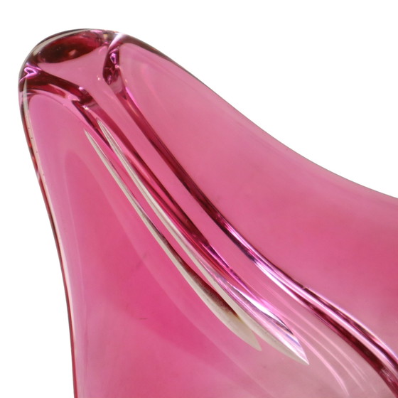 Image 1 of Coupe en cristal rose Val Saint Lambert