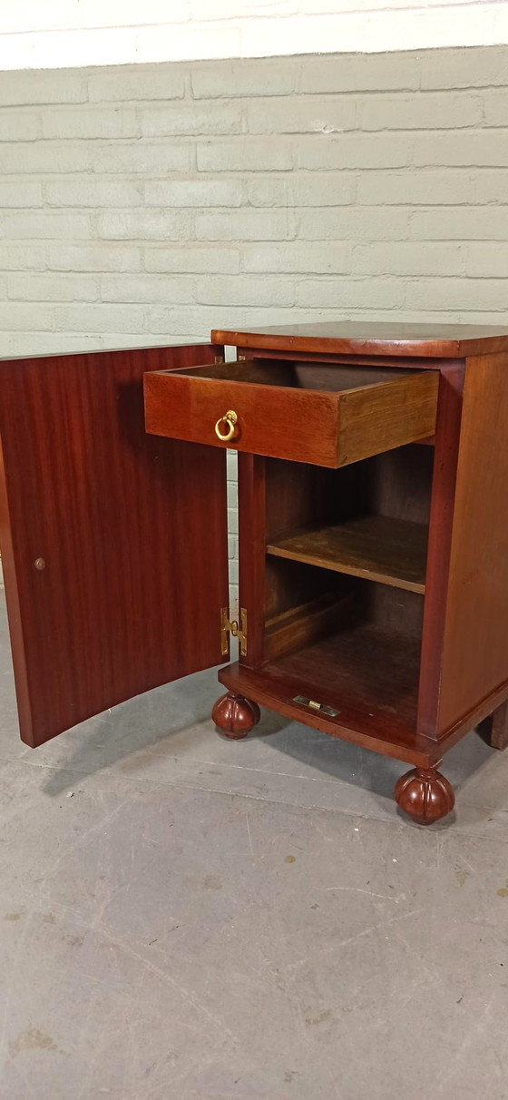 Image 1 of Antieke / vintage houten nachtkastje