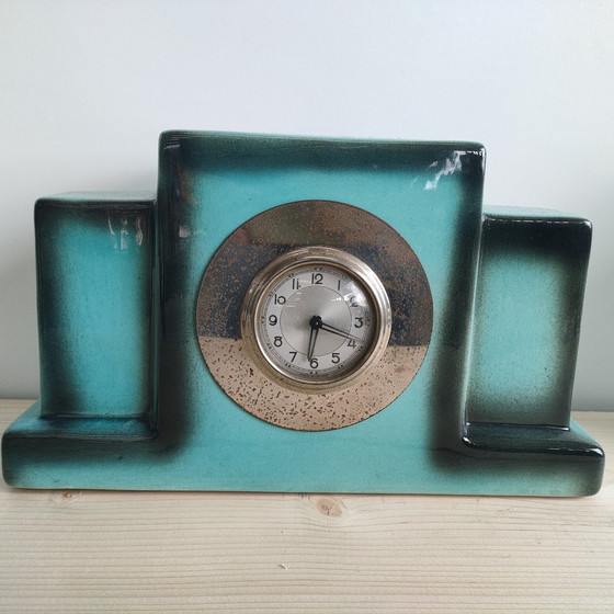 Image 1 of Antique French Mantel/Fireplace Clock With 2 Vases (Art Deco Style)