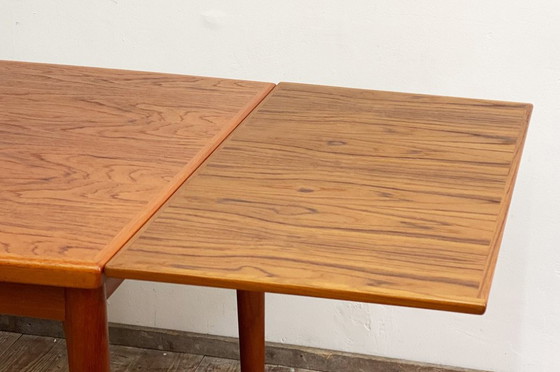 Image 1 of Extendable Dining Table 