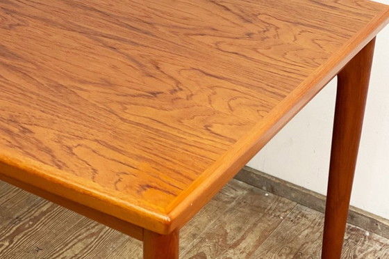 Image 1 of Extendable Dining Table 