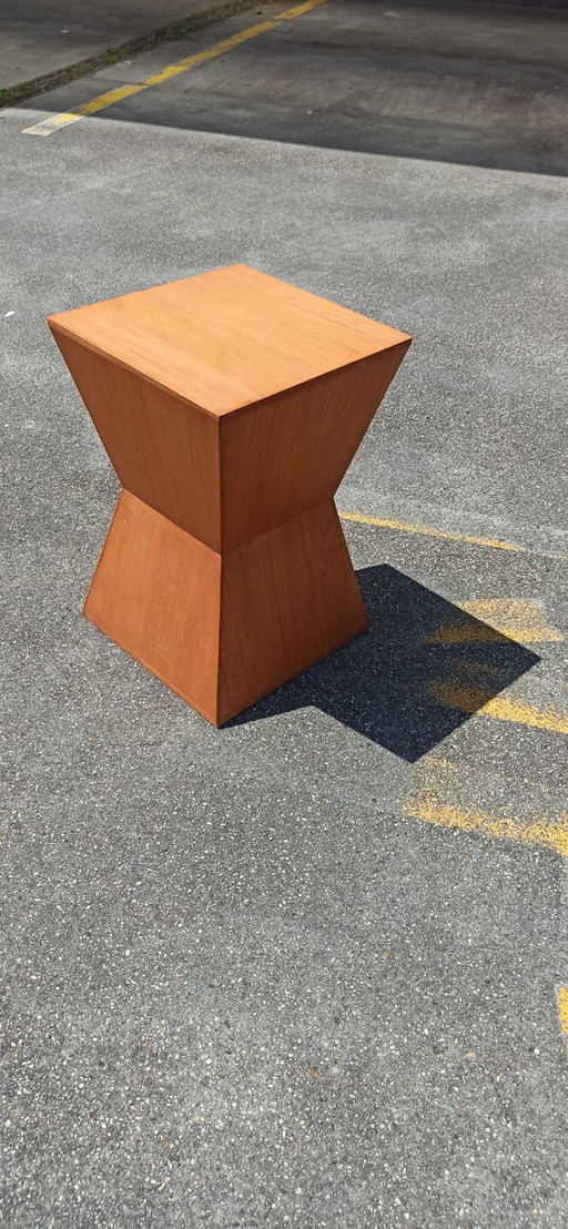 geometric / pyramid wooden side table