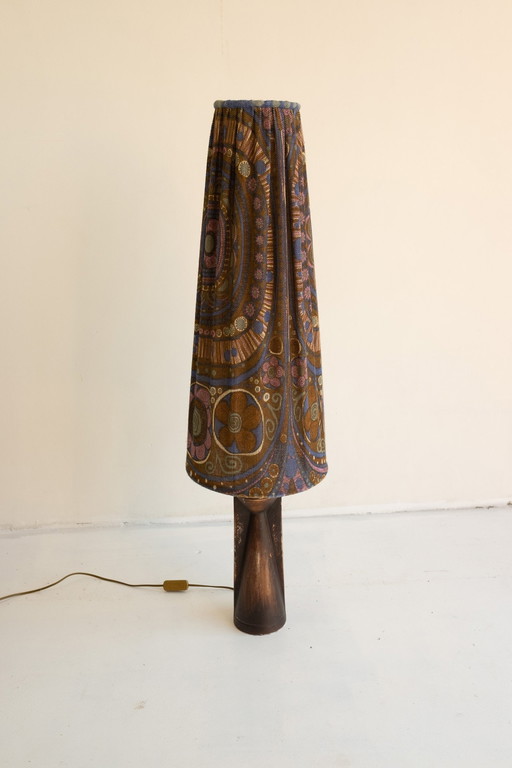 Xl Seventies Lampshade + Brown Floor Lamp