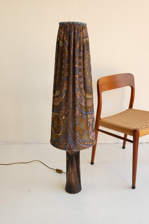 Xl Seventies Lampshade + Brown Floor Lamp