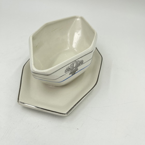 Image 1 of Art Deco gravy boat Faïencerie De Saint-Ghislain