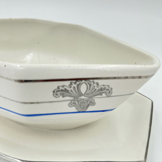 Image 1 of Art Deco gravy boat Faïencerie De Saint-Ghislain