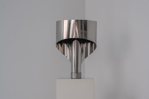 Rare ‘Spinnaker’ table lamp by Costantino Corsini and Giorgio Wiskemann for Stilnovo, Italy 1968. 